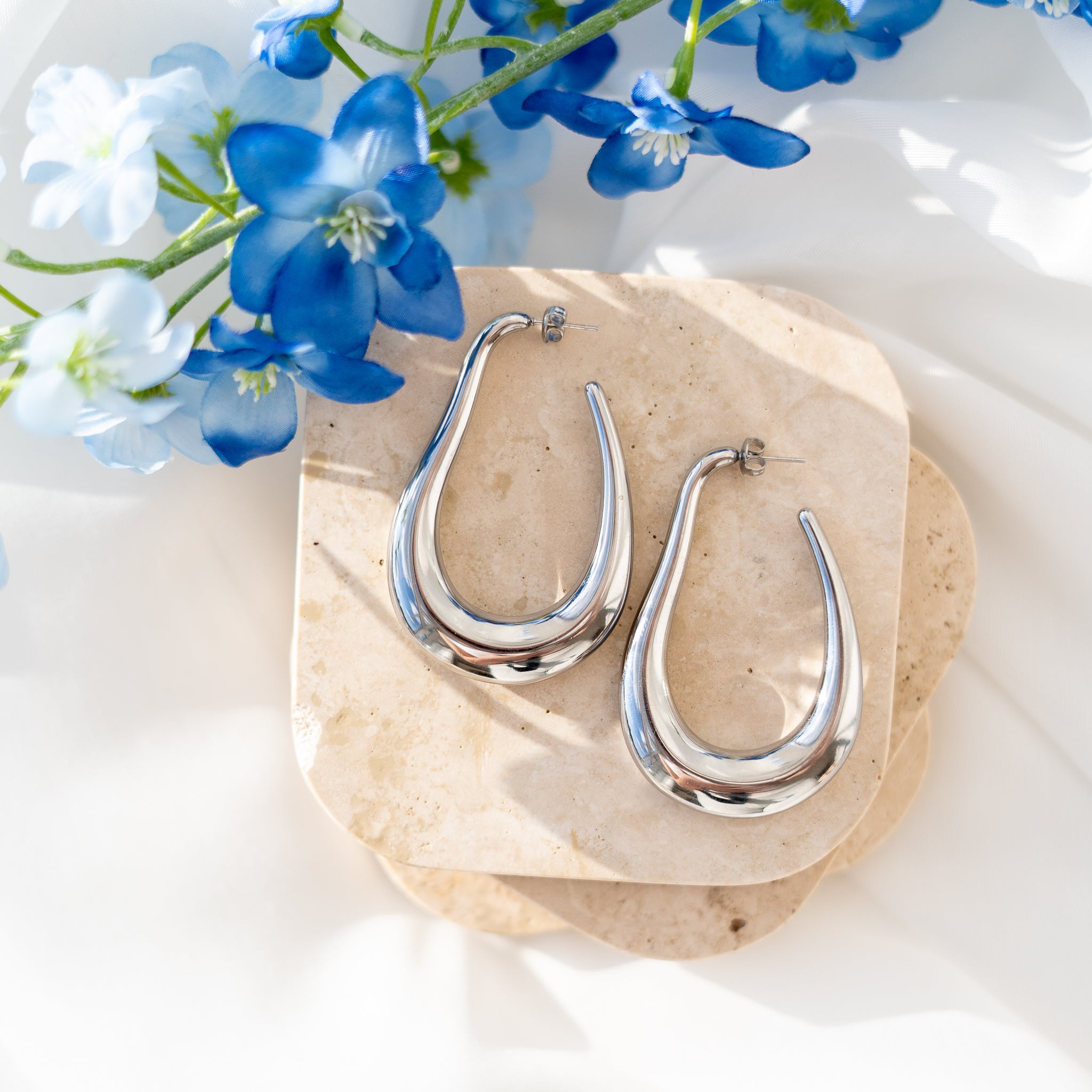 Gaia Hoops - Silver