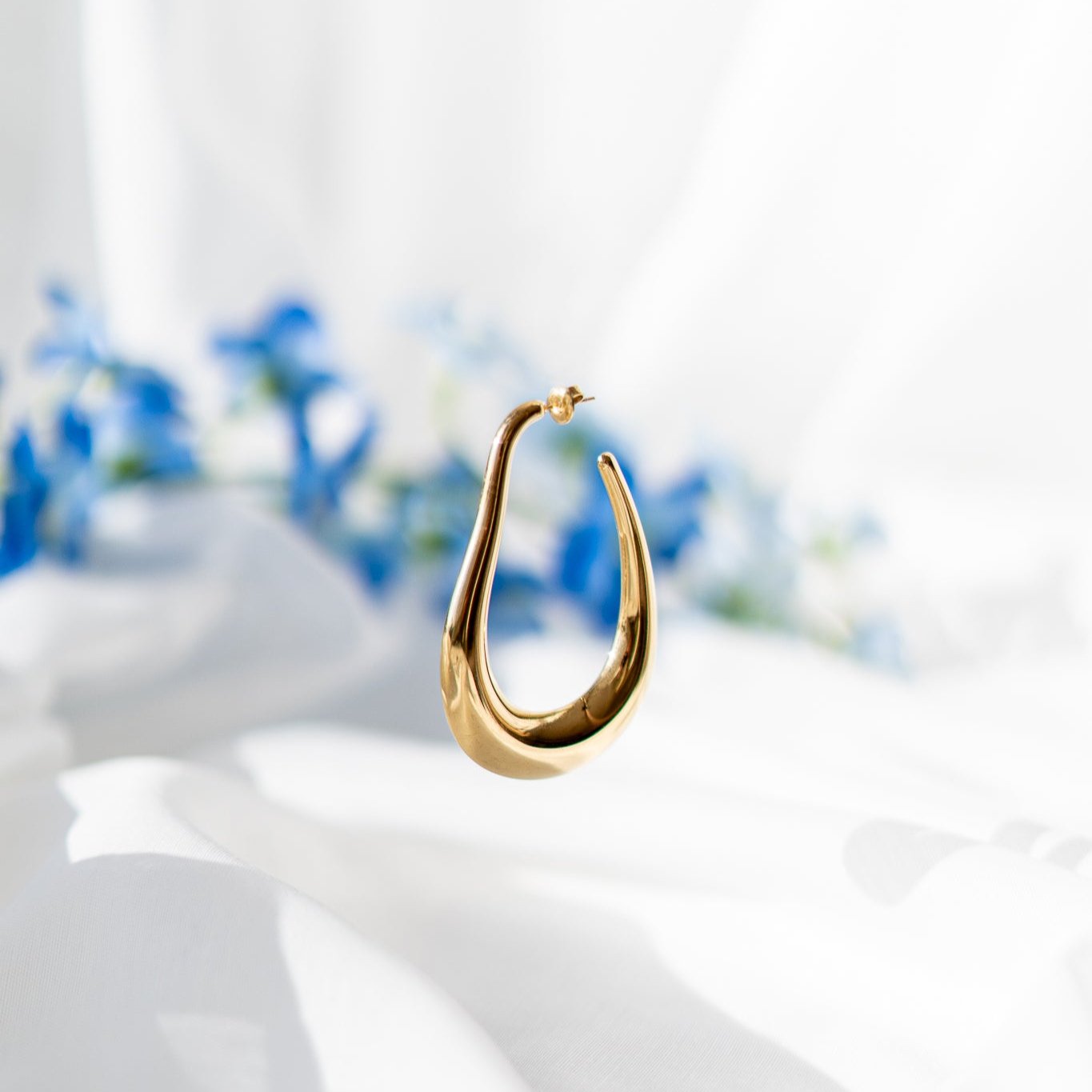 Gaia Hoops - Goud