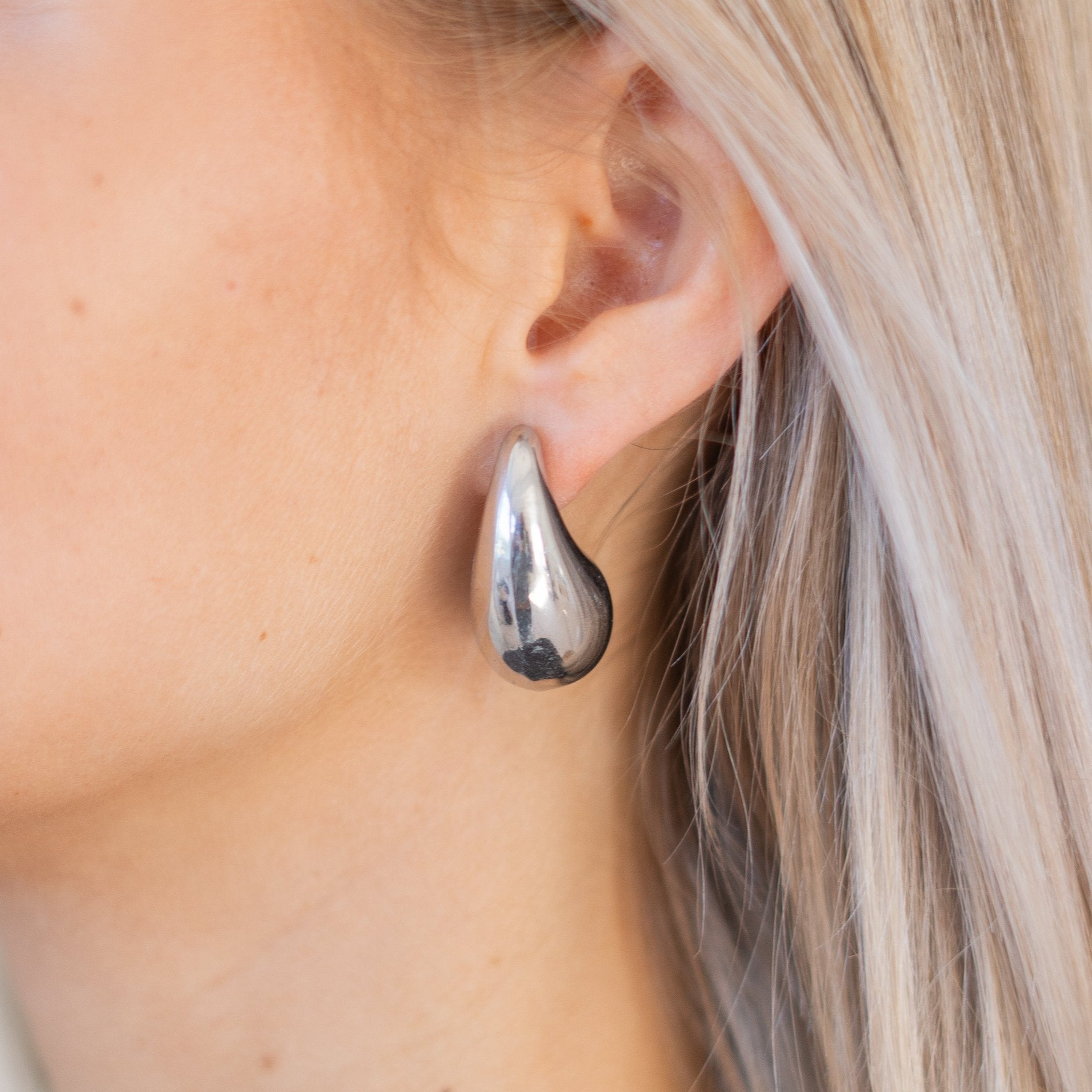 Aphrodite Drop - Silver